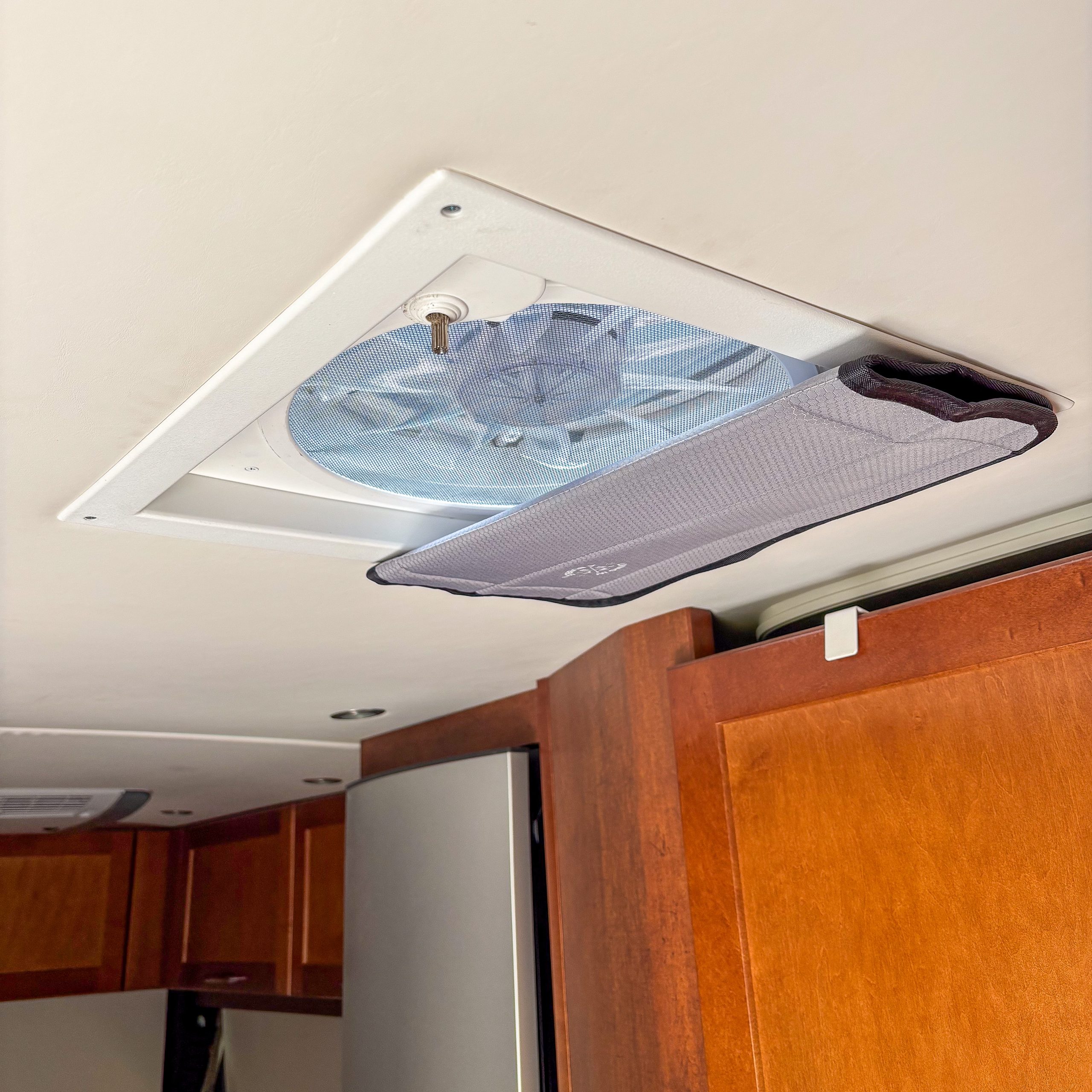 Indoor Vent Fan Shade